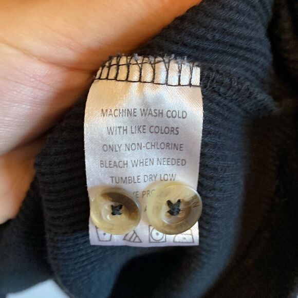 Buckhorn River- waffle shirt with camo underneath- Size XXL - Picture 4 of 5